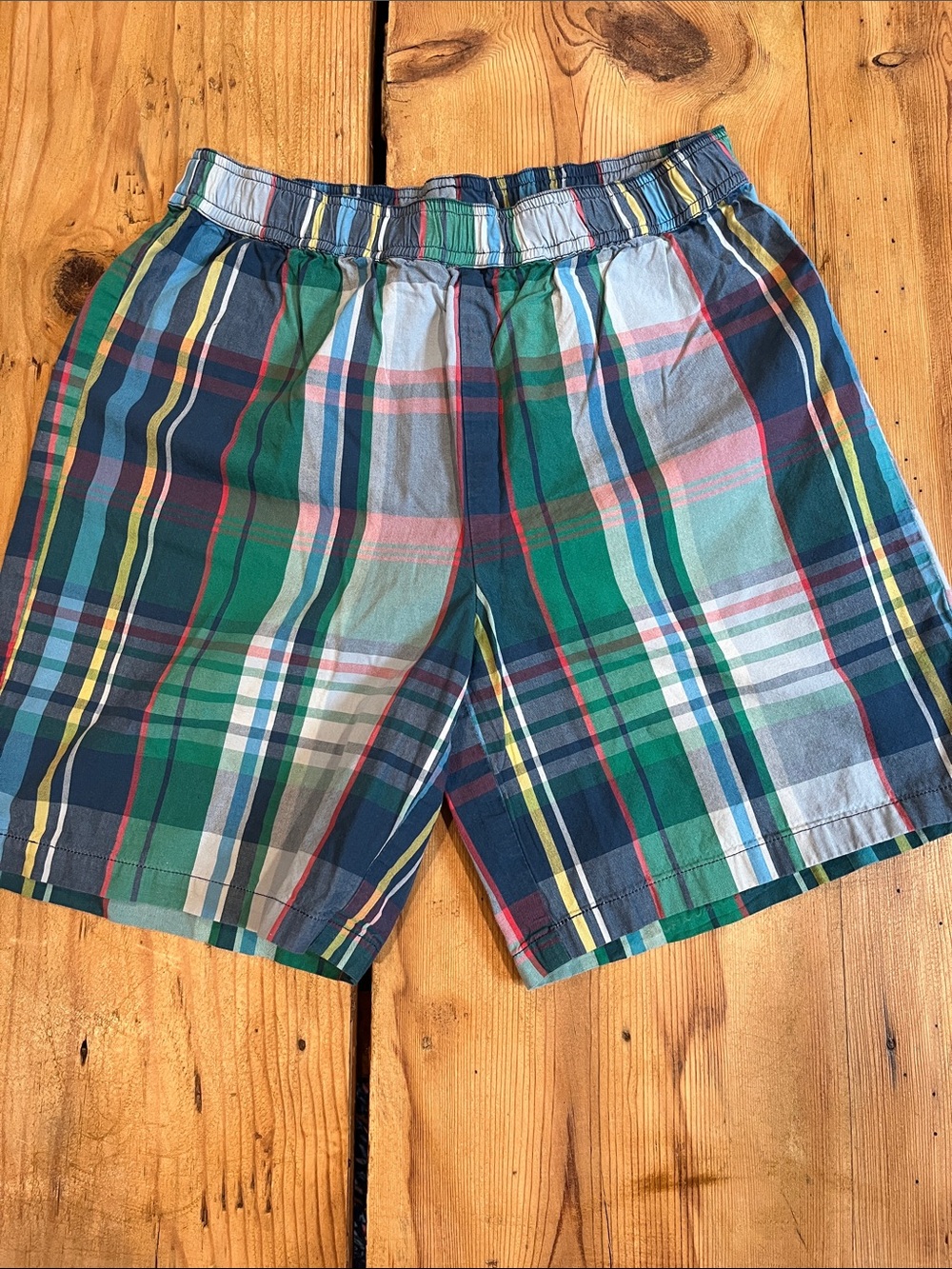 CYRILLUS Paris 10 Colorful Plaid Pull Up Shorts